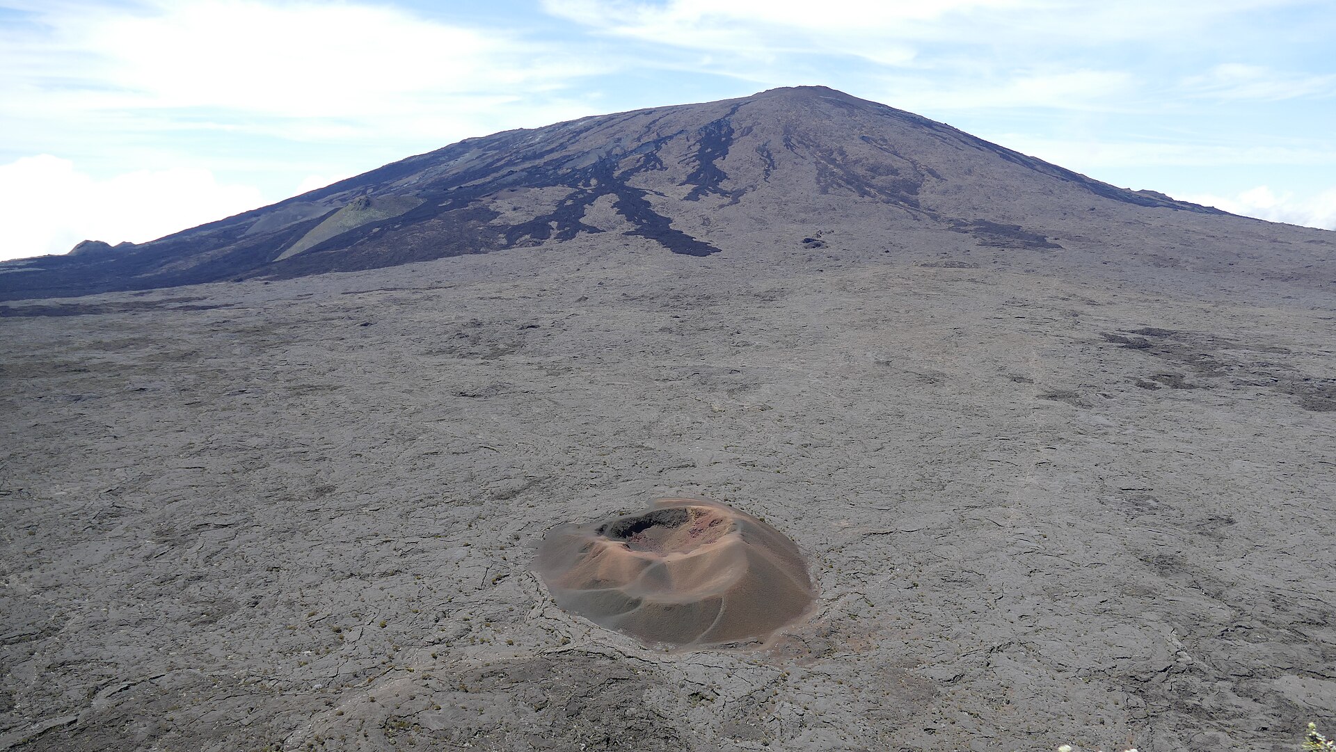 Le Formica Léo et le Piton de la Fournaise